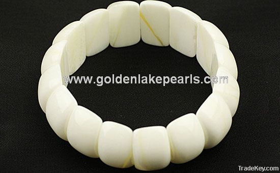 A Grade White Shell Bridge Style Bracelet