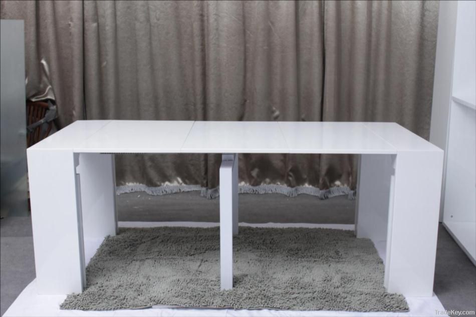 Extendable Dining table