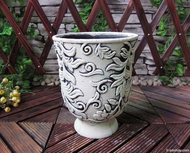 ceramic planter, garden