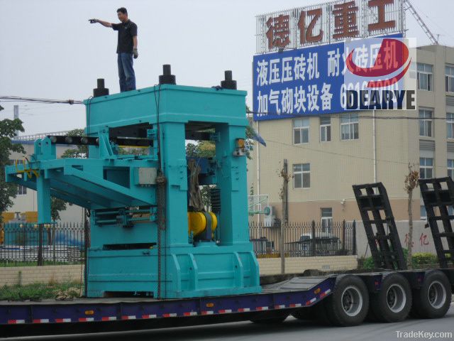 Automatic hydraulic brick machine