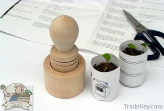 Paper potter (30559)