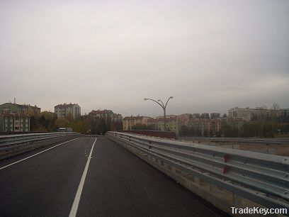 CRASH BARRIER