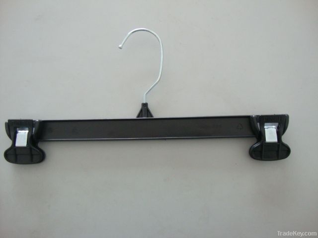 pants hangers, black plastic hangers, hangers with clips