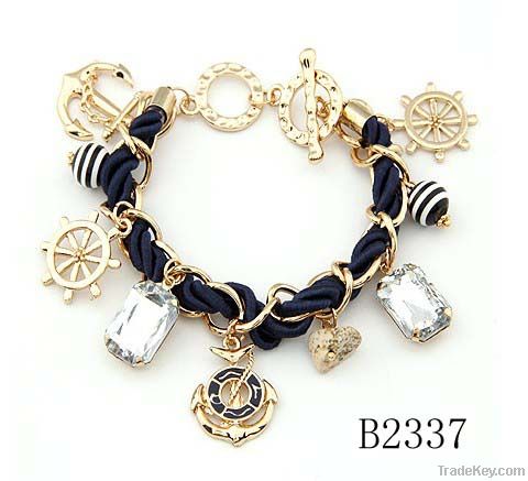 Hot sale charm bracelet elegant bracelet jewelry