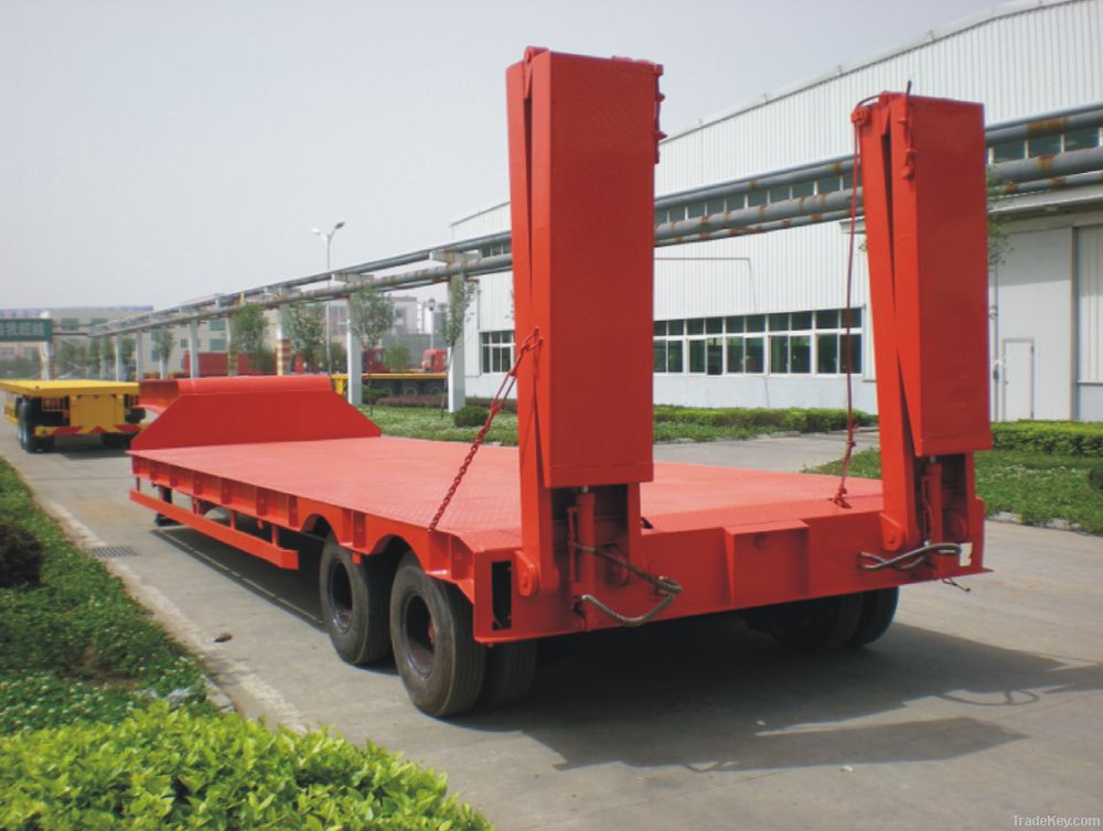 Low-bed semi-trailer