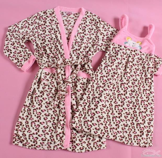 sleepwear  garment