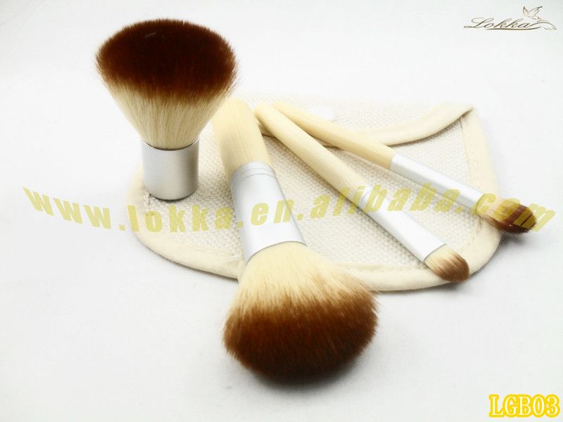 4pcs bamboo makeup brush kit