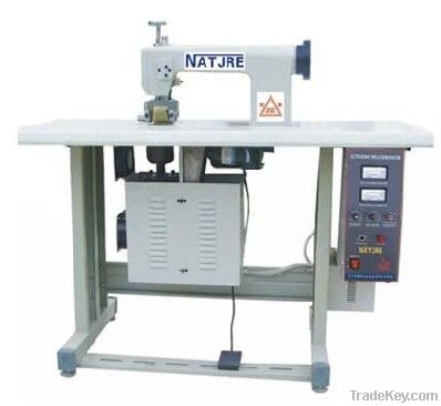 Ultrasonic lace machine