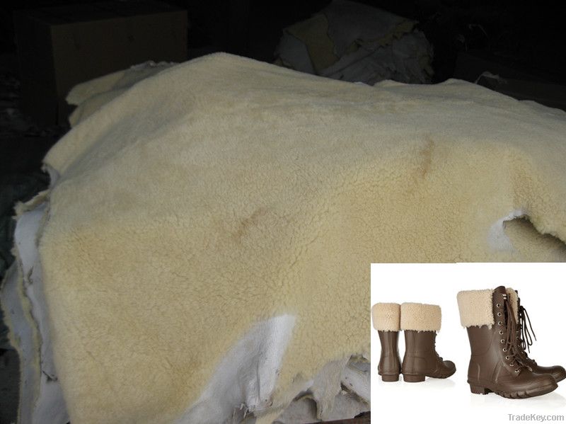 Natural sheepskin fur shoe lining