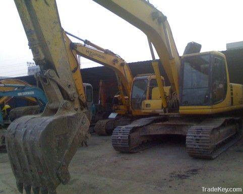 Used Komatsu PC220-6 excavator