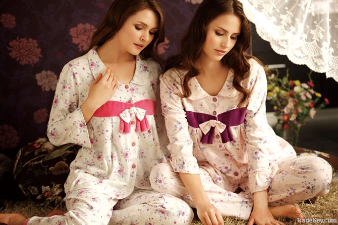 NEW! 2012 Fashion Ladies&#039; pajamas set