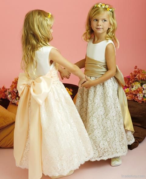 flower girl's dress