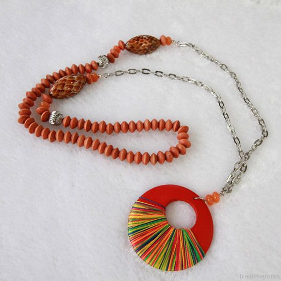 wood fashion necklace