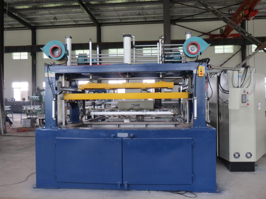 vacuum thermoforming machine