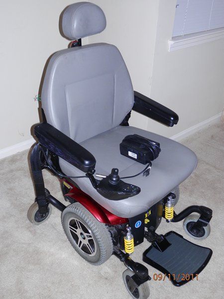 Jazzy 614 HD Electric Wheelchair