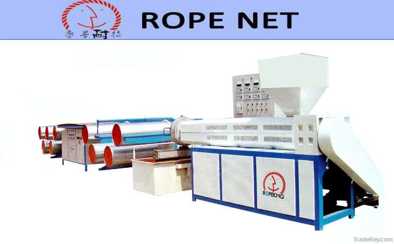 PLASTIC EXTRUDER MACHINE