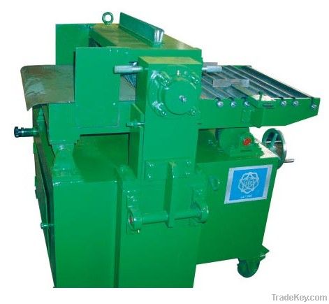 Rubber slitter cutter