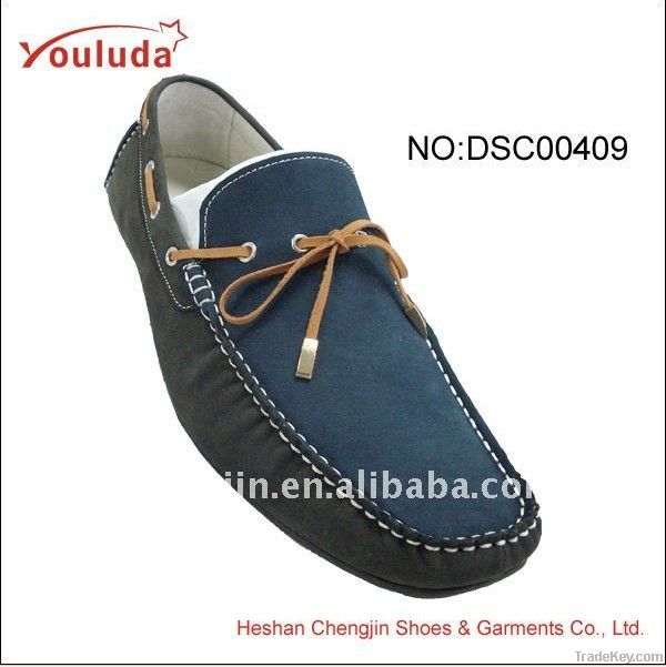 Men's casual shoes