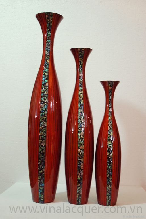 Lacquer vase