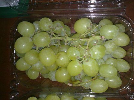 Fresh Grapes ( Superior -Flame -Crimson-Thompson -Red Globe ...)