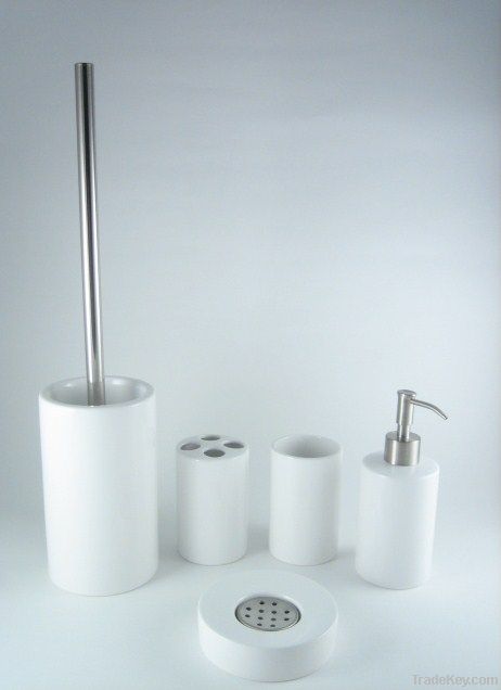 Ceramic bathroom set