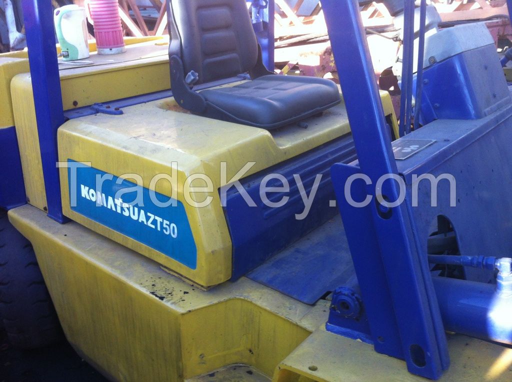 used KOMATSU 5t forklift