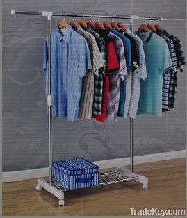 Single cloth hanger