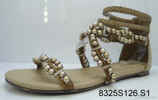 women beads sandal