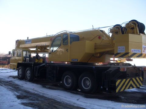 KATO GT550E TRUCK CRANE 55TONS