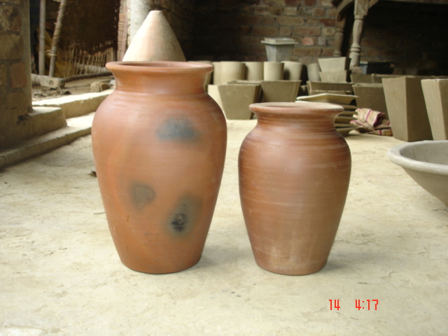 Earthen Garden Pot