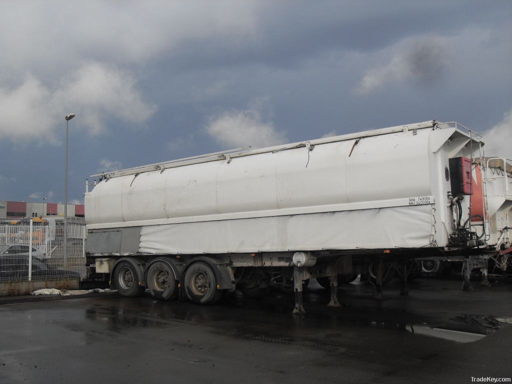 Feed semi trailer tank with or without truck