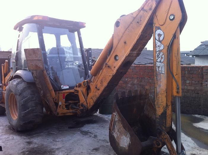 Used CASE  loader-digger 590SM