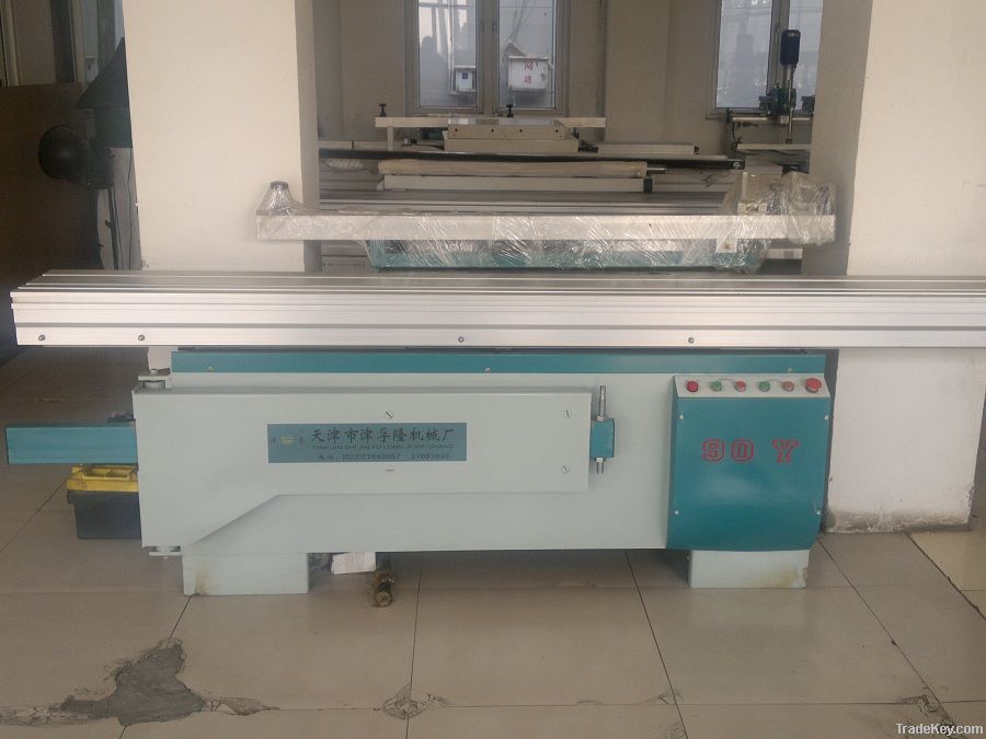 Precision sliding table panel saw