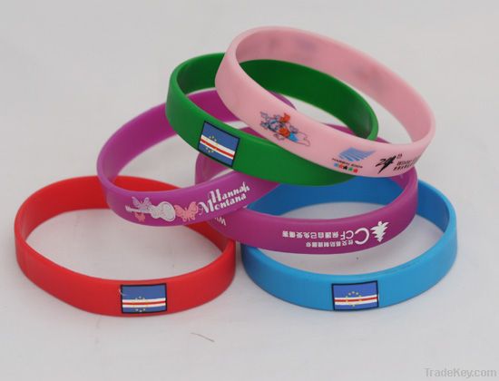 Fashionable silicone bracelets and bangles with customized logo