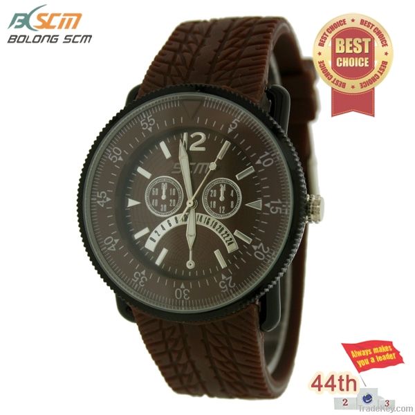 sport quartz round watch