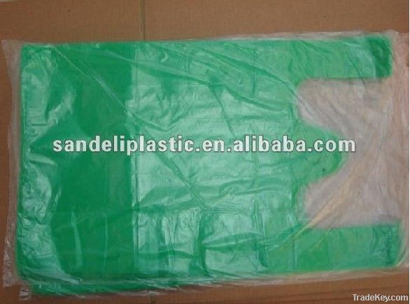 HDPE t-shirt bag on block