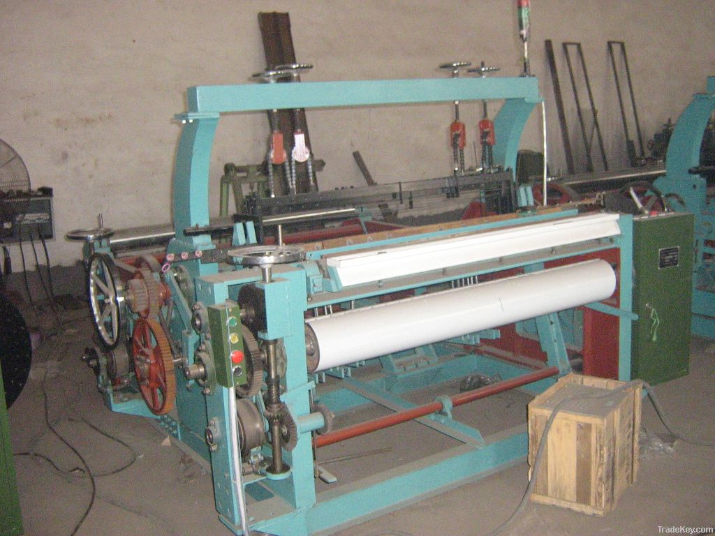 Fiberglass mesh machine