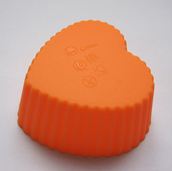 Mini heart shaped silicone cake decorating