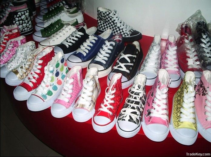 Canvas shoes