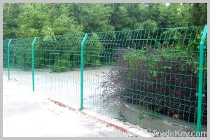 Roadside fence