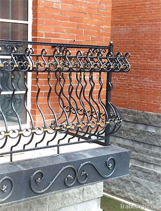 wrought iron balcony guardrail