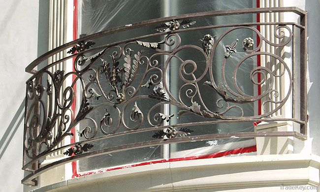 wrought iron balcony guardrail