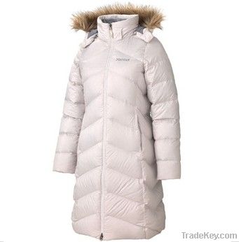 Features soft fabric and fur, good fitting for women