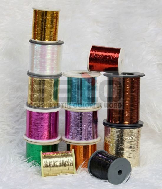 M-type flat metallic yarn