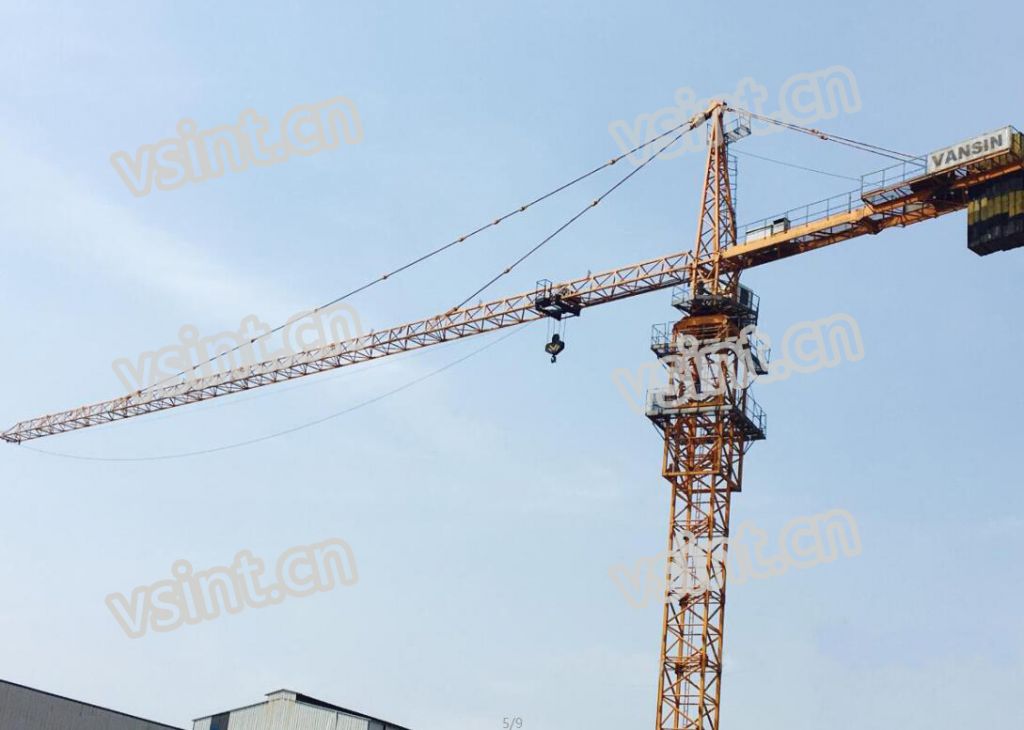 12t tower crane topkit TC7032 tower crane MC310 type with hammer head crane L68A1 mast used in Cambodia