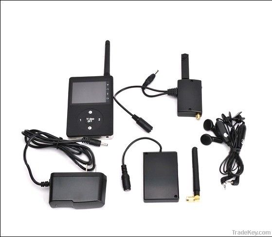 2.4G handheld 2 way radio with camera