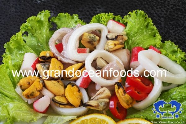 Frozen seafood mix