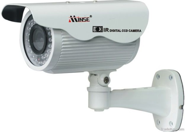 Hot Outdoor 3.5--8mm varifocal lens bullet camera with bracket 600TVL