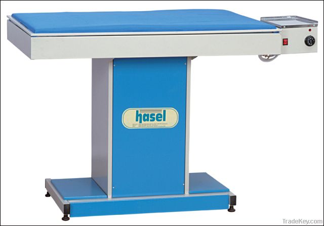 Wide ironing table