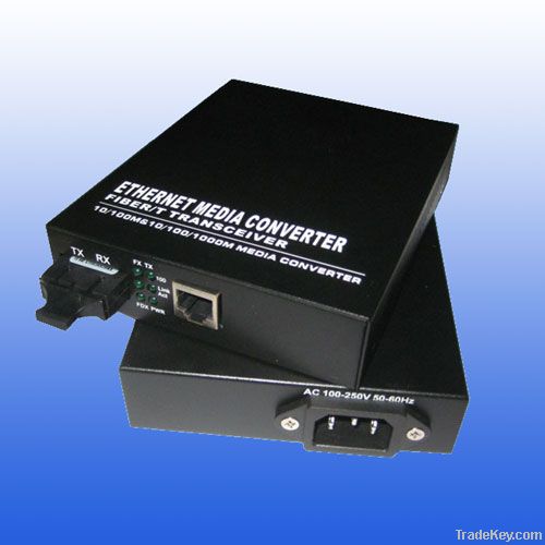 10/100/1000Base-TX to 1000Base-FX Media Converter